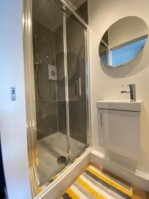 Penlea ~ 1 Bedroom Flat With Harbour View Tarbert  Exterior photo